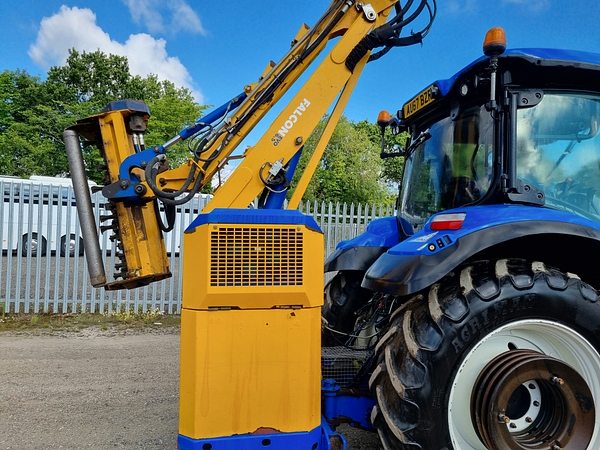 Chris Atkin & Son Ltd - New Holland T6.155